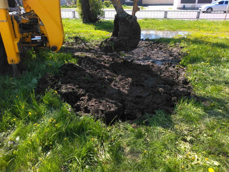 Ремонтники Харківводоканалу в травні відновили 164 водоводи і упорядкували 265 оглядових колодязів