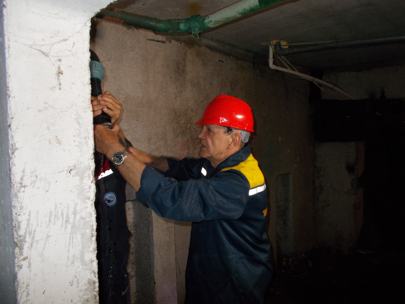 У Немишлянському районі проводять заміну внутрішньобудинкові системи