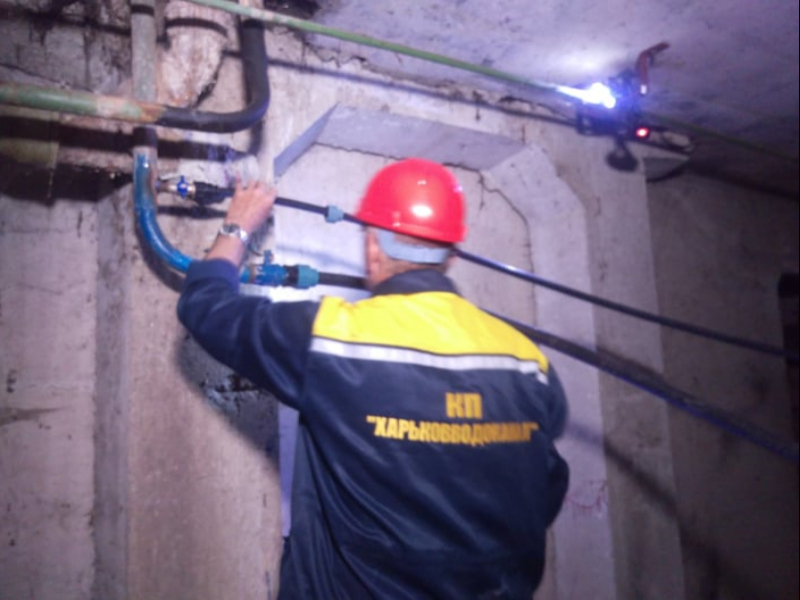 У Немишлянському районі проводять заміну внутрішньобудинкові системи