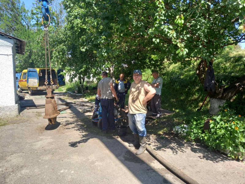 Ремонтники Харківводоканалу у червні відновили 210 водоводів, 336 оглядових колодязів та 92 водорозбірні колонки