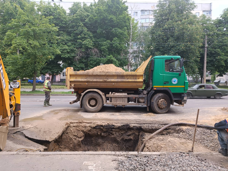 У Харкові оперативно відновлюють подачу води