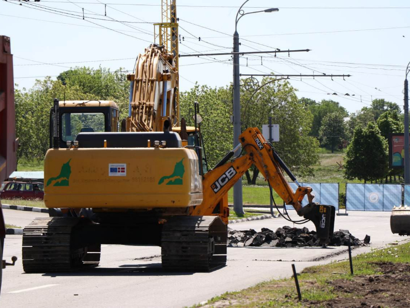 На проспекті Гагаріна переклали 175 метрів колектора