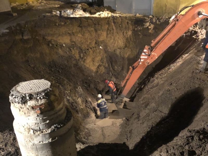 Роботи по відновленню водопостачання Олексіївського житлового масиву велися на глибині 7,5 метрів