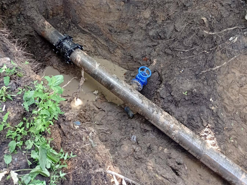 Харківводоканал продовжує відновлювальні роботи на зовнішніх водоводах у Салтівському житловому масиві