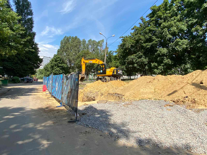 По вулиці Гарібальді змінюють мережі водопостачання
