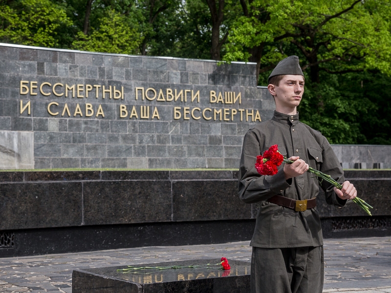 На Меморіалі Слави вшанували пам'ять загиблих у Другій світовій війні