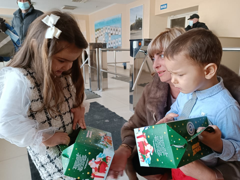 На КП «Харківводоканал» привітали дітей з новорічними святами