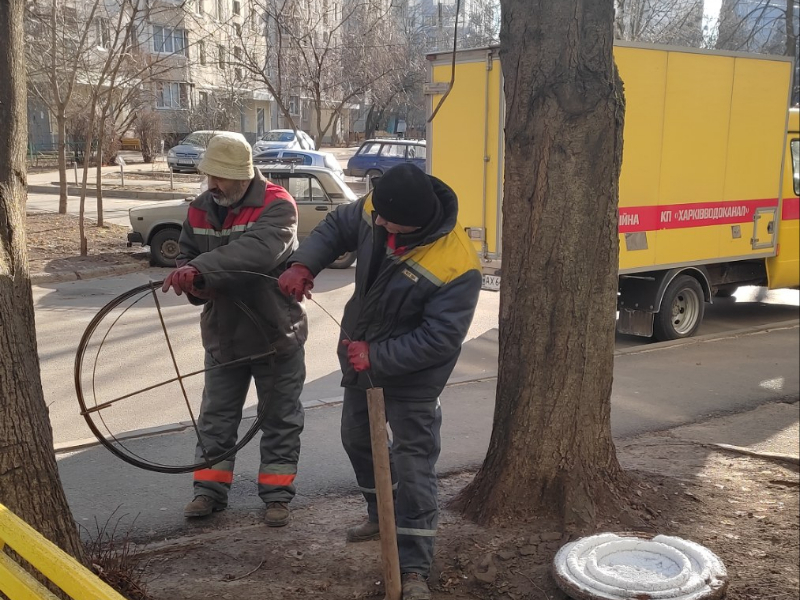 В Індустріальному районі системно проводять заміну внутрішньобудинкових комунікацій