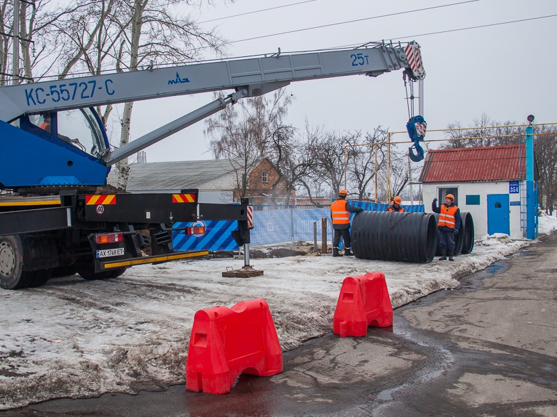 Несанкціоновані скидання в стічні води є однією з причин руйнування каналізаційних колекторів