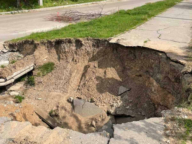 Бригади КП «Харківводоканал» планують відновити подачу води у Салтівському житловому масиві