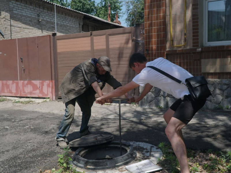 Аварійники КП «Харківводоканал» масштабно відновлюють трубопроводи