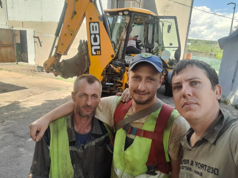 У Харкові масштабно відновлюють трубопроводи холодної води