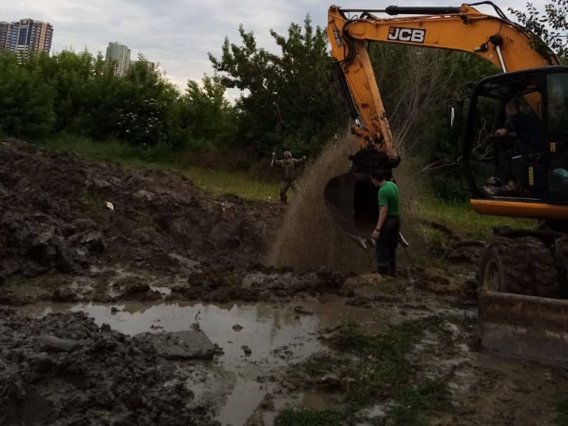 У Шевченківському районі відновлюють магістральні водоводи