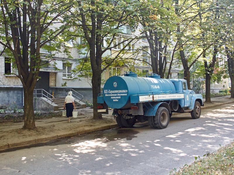 У Київському районі замінили близько двох кілометрів водопровідних мереж 