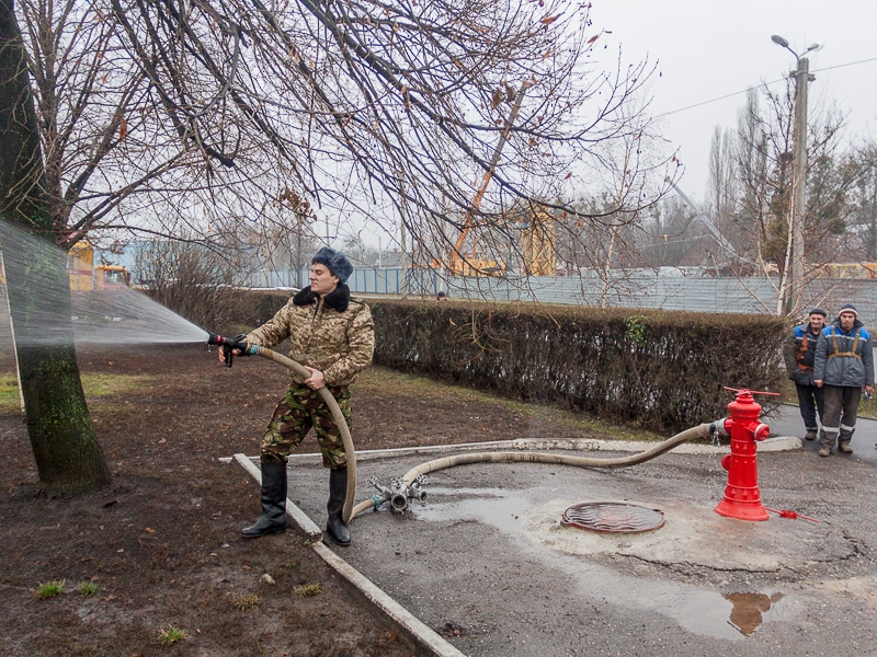 У Харкові почнуть встановлювати сучасні пожежні гідранти нового зразка