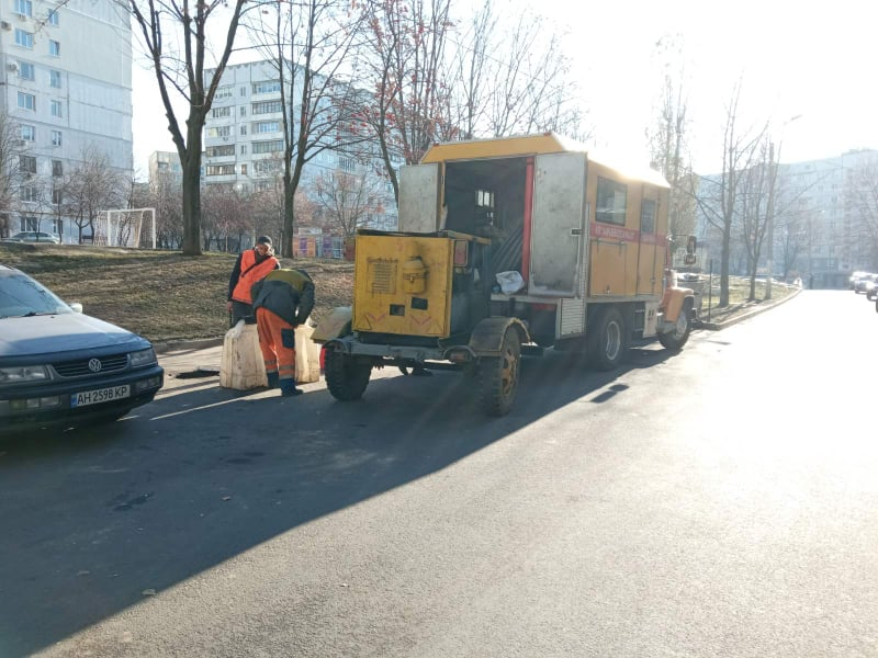 По вулиці Наталії Ужвій ведуть заміну мереж холодного водопостачання
