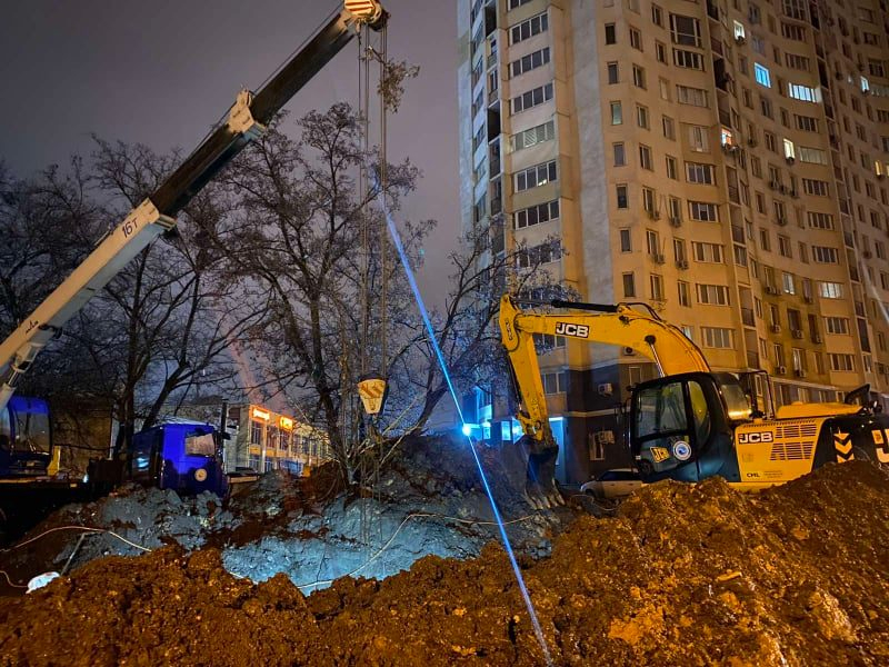 Бригади КП «Харківводоканал» оперативно усунули пошкодження на проспекті Ювілейному