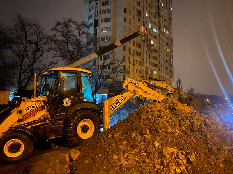 Бригади КП «Харківводоканал» оперативно усунули пошкодження на проспекті Ювілейному