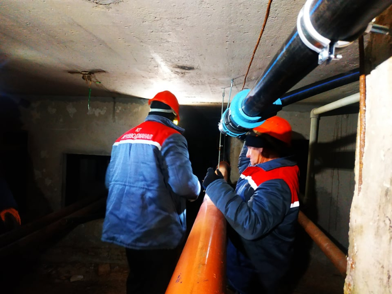 У Харкові продовжують капітально відновлювати внутрішньобудинкові комунікації