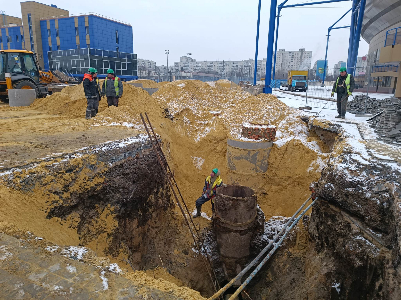 У Харкові відновлюють каналізаційний колектор