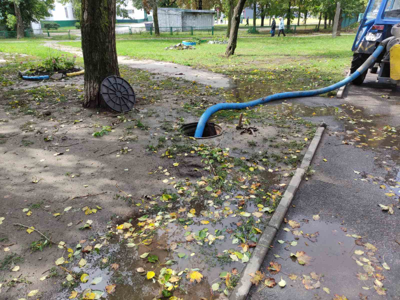 В Індустріальному районі готують водопровідне господарство до зими