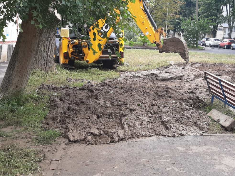 В Індустріальному районі готують водопровідне господарство до зими