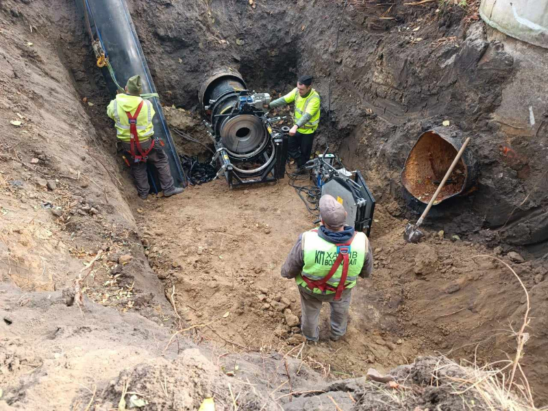 У Холодногірському районі перекладають водоводи
