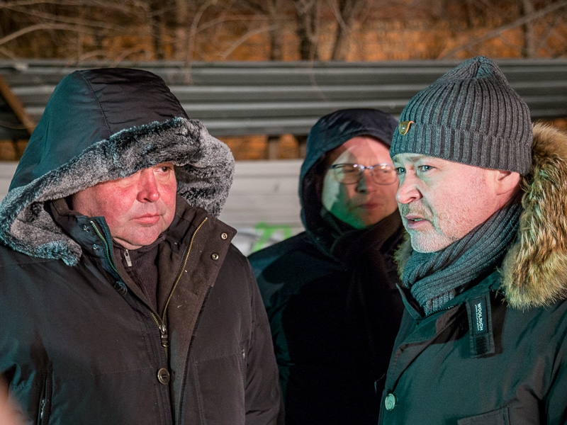 Комунальні підприємства міста в цілодобовому режимі усувають аварію на тепломережі по вулиці Шатилівській