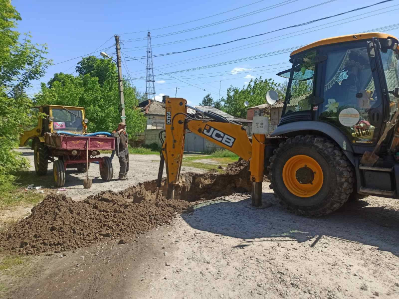 У Харкові оперативно ліквідують пошкодження на водоводах