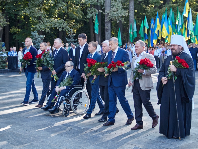 На Меморіалі Слави вшанували пам'ять визволителів Харкова