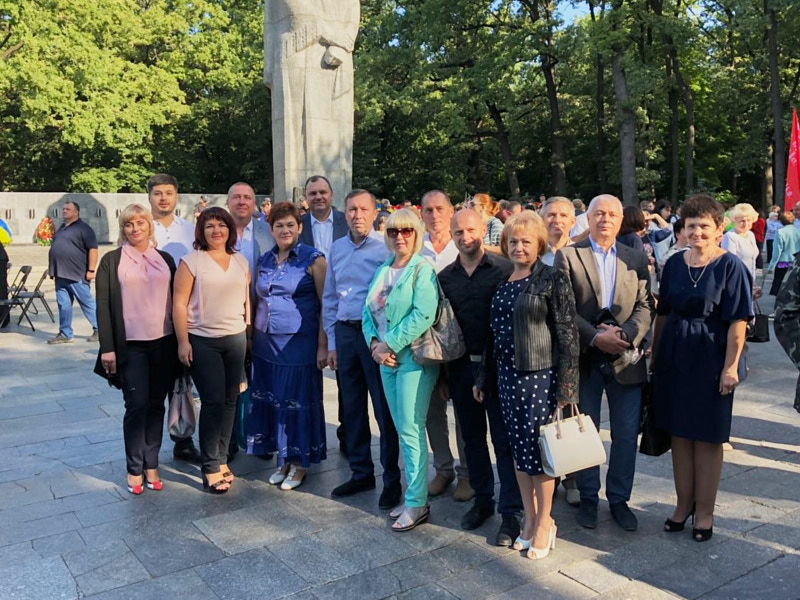 На Меморіалі Слави вшанували пам'ять визволителів Харкова