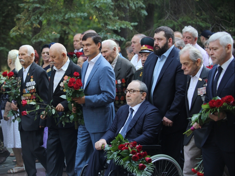 На Меморіалі Слави вшанували пам'ять визволителів Харкова 