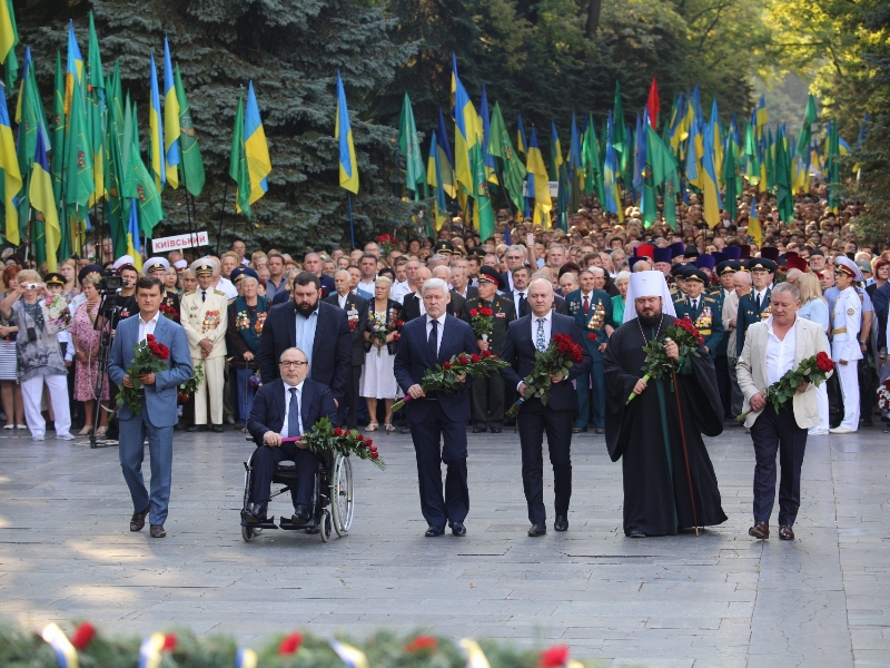 На Меморіалі Слави вшанували пам'ять визволителів Харкова 