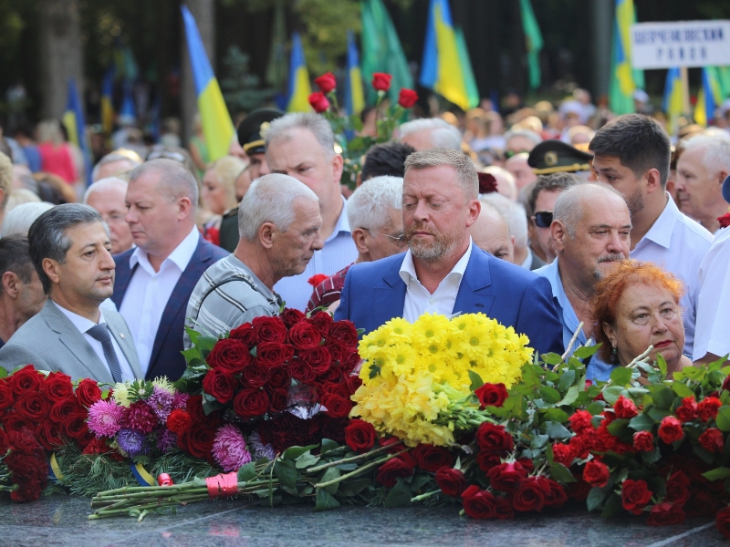 На Меморіалі Слави вшанували пам'ять визволителів Харкова 