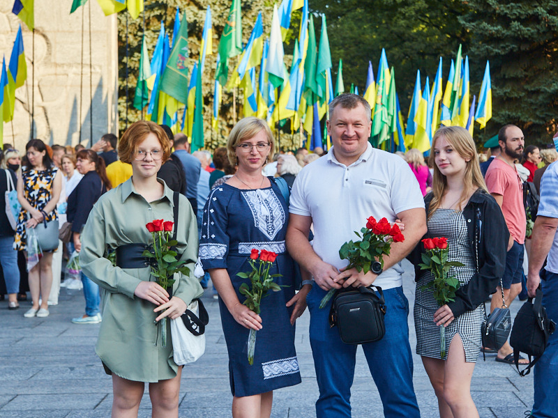 На Меморіалі Слави вшанували пам'ять героїв-визволителів Харкова