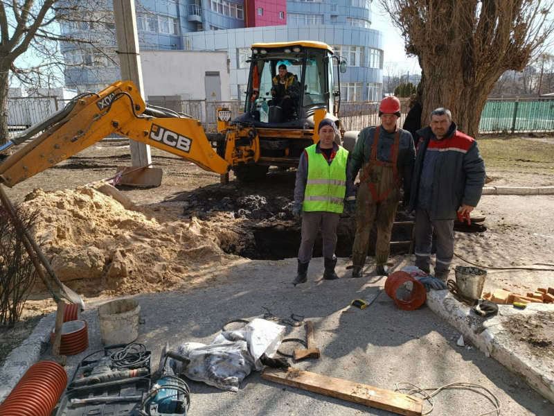 У Харкові оперативно відновлюють пошкоджені внутрішньобудинкові системи