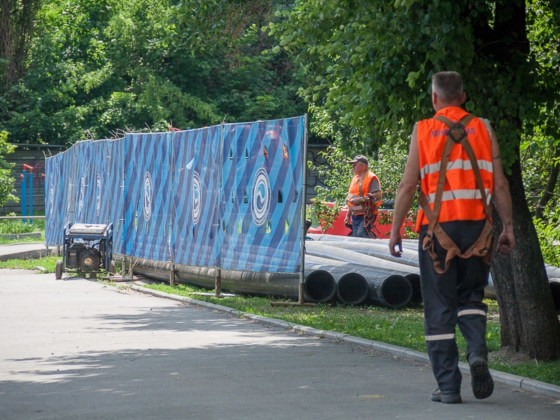 По вулиці Космічній проводиться заміна ділянки водоводу методом санації