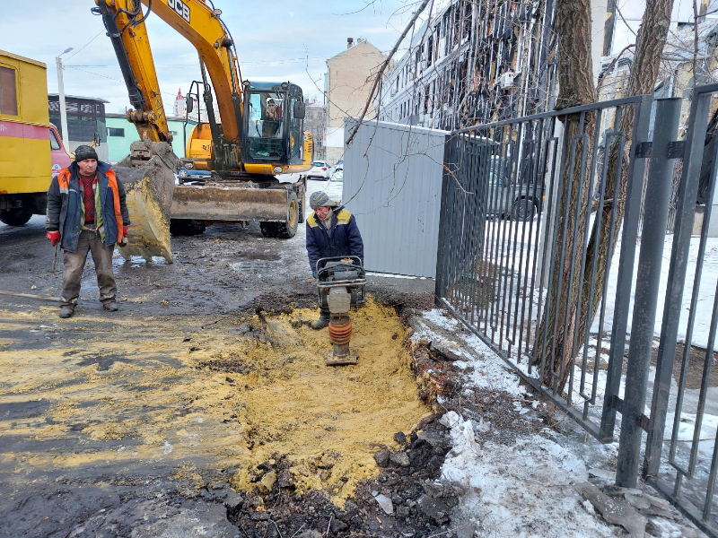 На проспекті Героїв Харкова відремонтували водовід