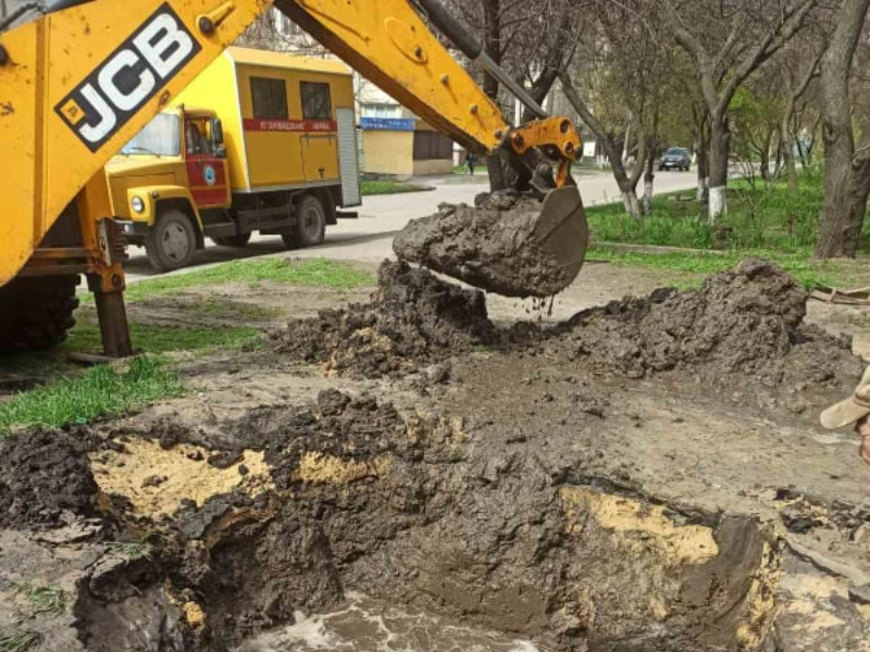 У Харкові оперативно відновлюють подачу води