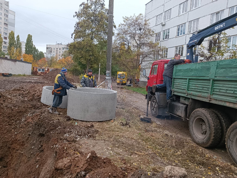 У Шевченківському районі перекладають водоводи