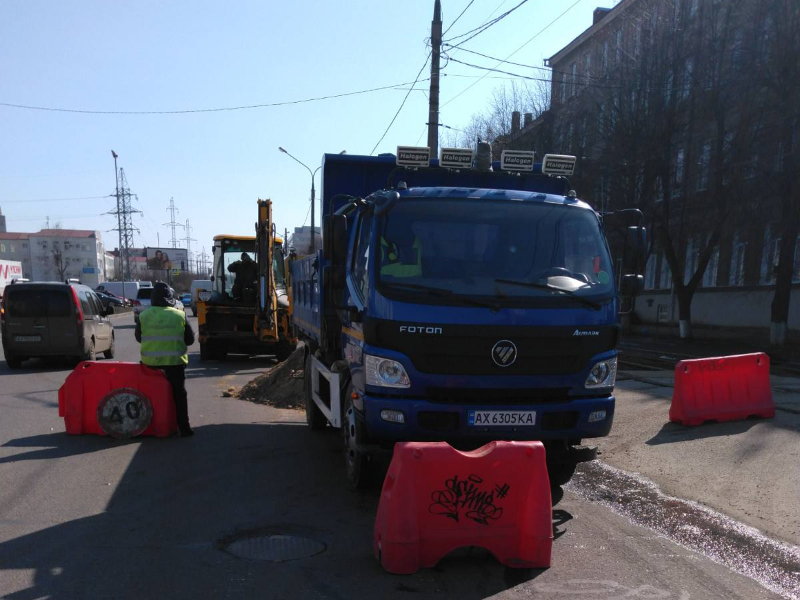 У Харкові оперативно відновлюють подачу води