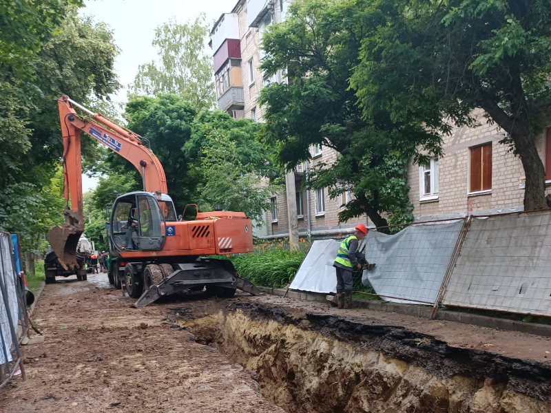 У Київському районі мережі водовідведення готують до роботи в осінньо-зимовий період