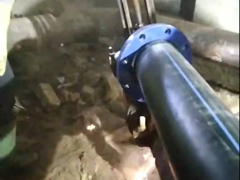 У Харкові планово відновлюють водопостачання у всіх районах міста