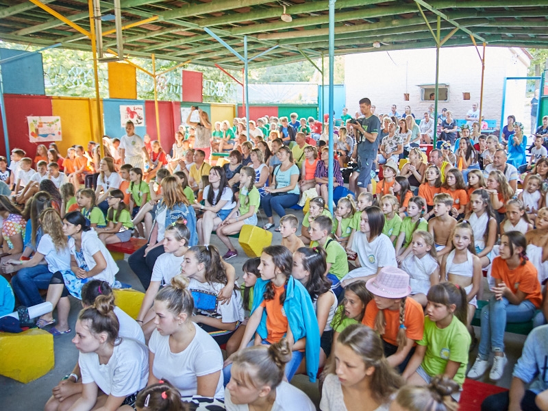 У дитячому таборі «Ромашка» закрили літній оздоровчий сезон 