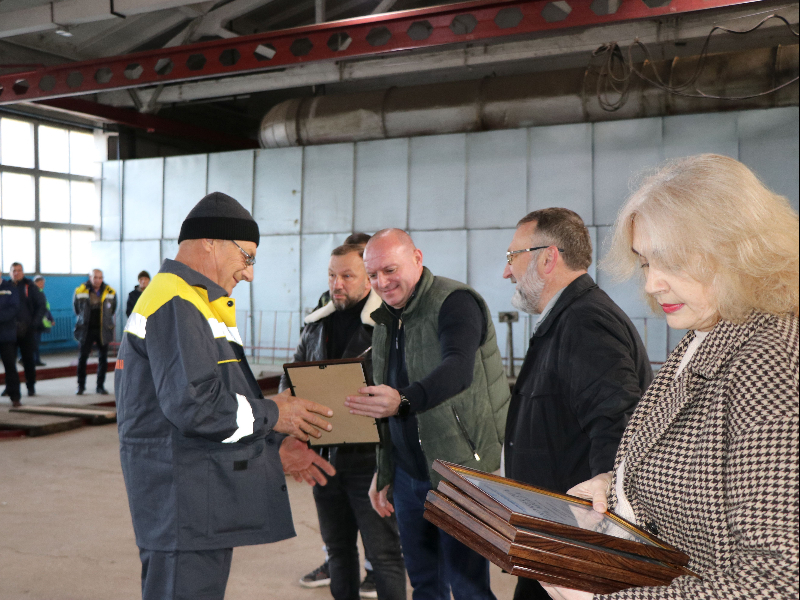 На КП «Харківводоканалі» привітали автомобілістів