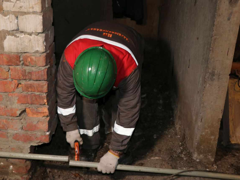 У Немишлянському районі змінюють внутрішньобудинкові системи