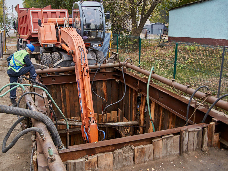 У Київському районі ремонтують мережу водовідведення