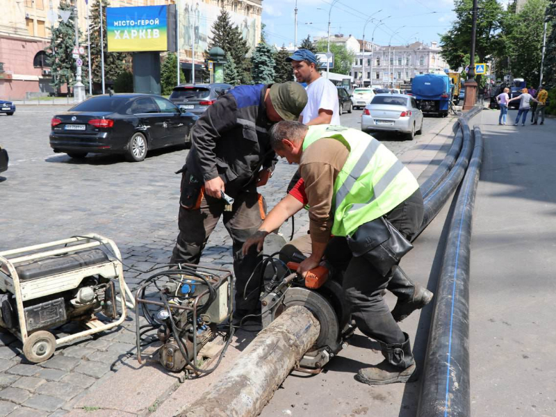 По вулиці Сумській перекладають водовід